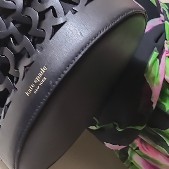 Kate Spade Leather Cut Out Black Shoulder Bag - Picture 5 of 12